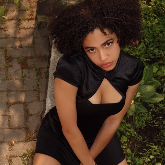 black satin dress with neck detailing - Picture 2 of 2